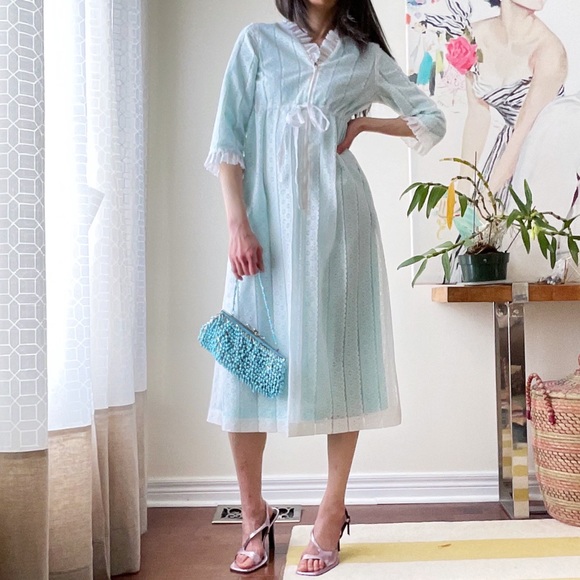 Dresses & Skirts - White lace with pastel blue lining zippered maxi dress front tie